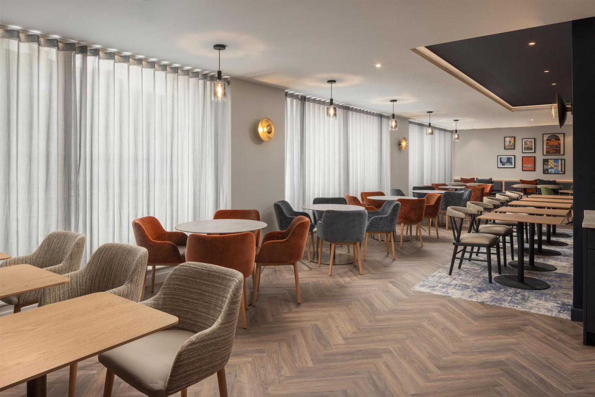 Home2 Suites By Hilton Dublin City Centre — Photos 3